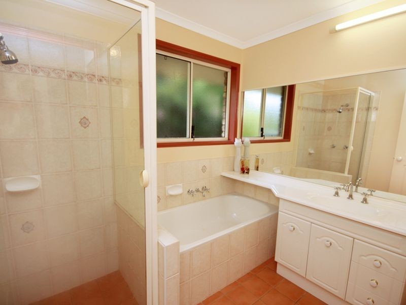 1 Emerald Vista Pde, Yandina QLD 4561