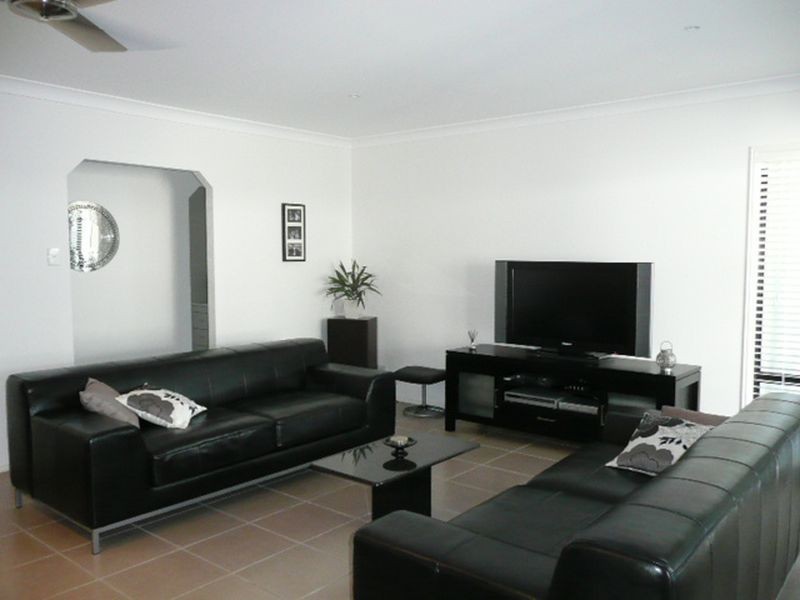 16 Fremantle Pl Maroochy Meadows Estate, Kuluin QLD 4558