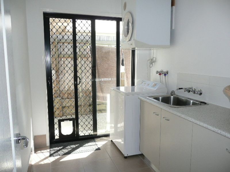 16 Fremantle Pl Maroochy Meadows Estate, Kuluin QLD 4558