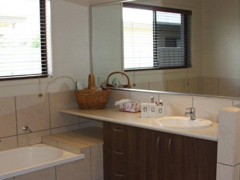 7 Calais Ct Maroochy Meadows Estate, Kuluin QLD 4558