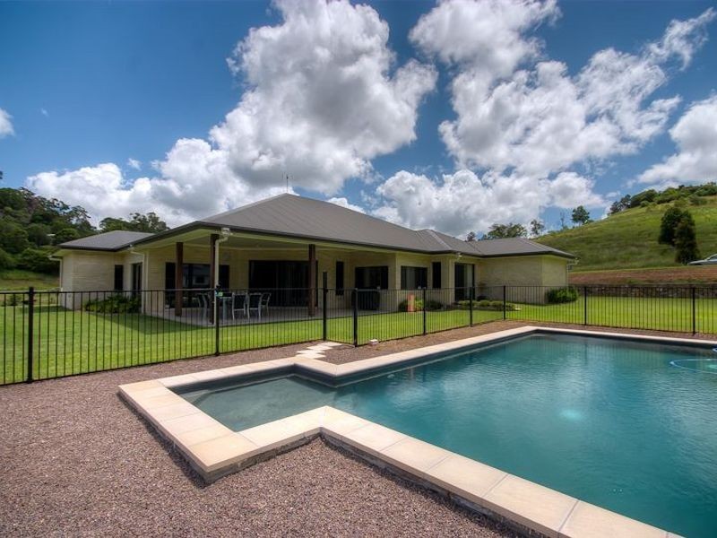 7 Belvedere Pl, Maroochy River QLD 4561