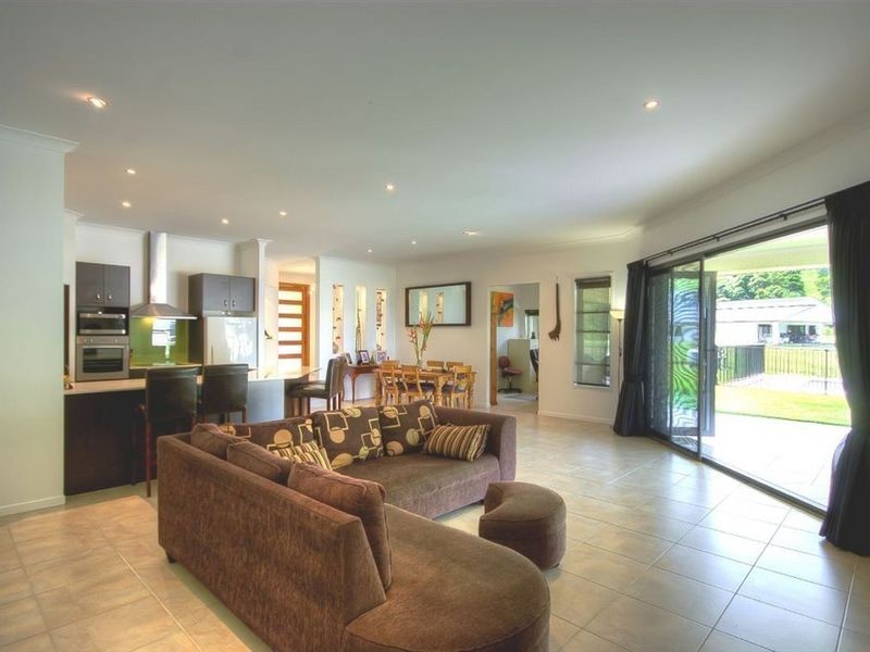 7 Belvedere Pl, Maroochy River QLD 4561