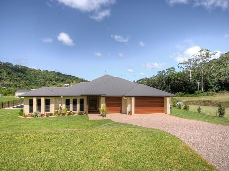 7 Belvedere Pl, Maroochy River QLD 4561