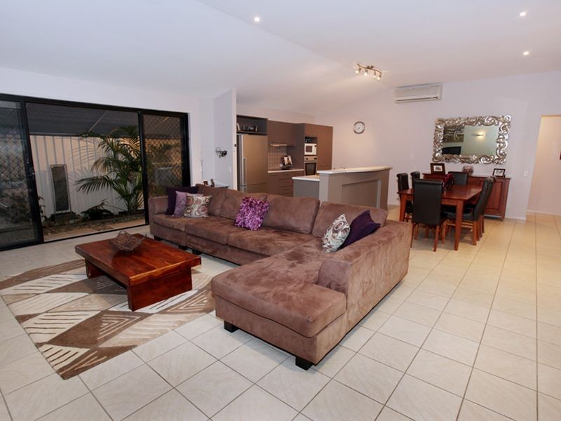 7 Courtenay Pl, Sippy Downs QLD 4556