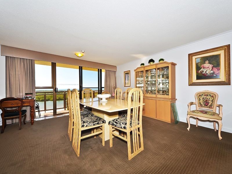 10B-C/120 Duporth Ave, Maroochydore QLD 4558