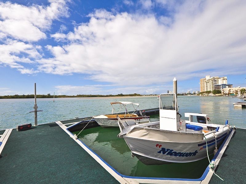 10B-C/120 Duporth Ave, Maroochydore QLD 4558