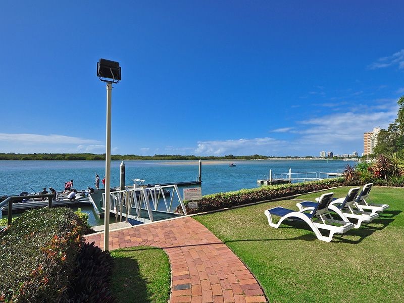 10B-C/120 Duporth Ave, Maroochydore QLD 4558