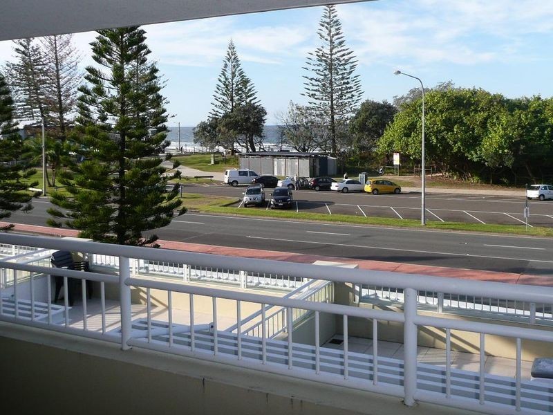 303/180 Alexandra Pde, Alexandra Headland QLD 4572