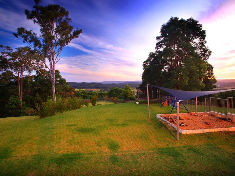 134 Ocean Vista Dr, Maroochy River QLD 4561