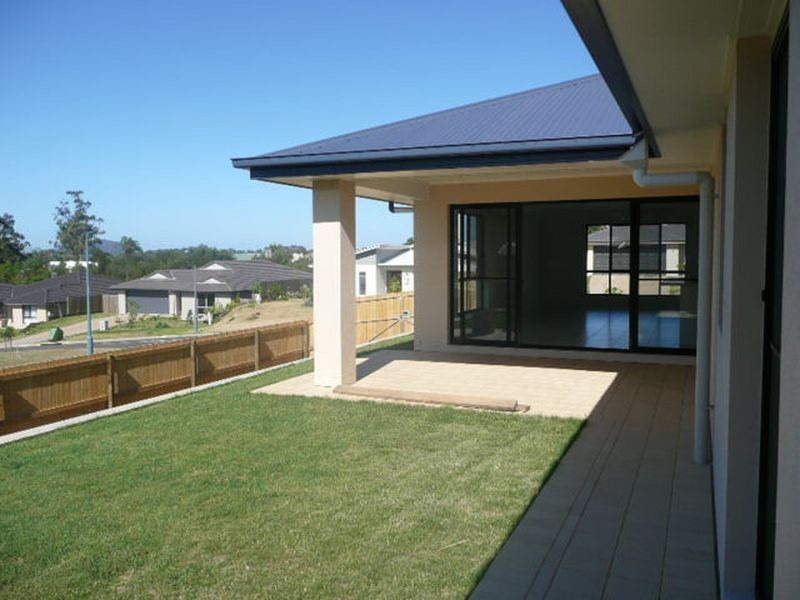 2/10 Ginger Bell Ave, Bli Bli QLD 4560