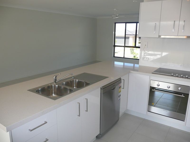 1/10 Ginger Bell Ave, Bli Bli QLD 4560