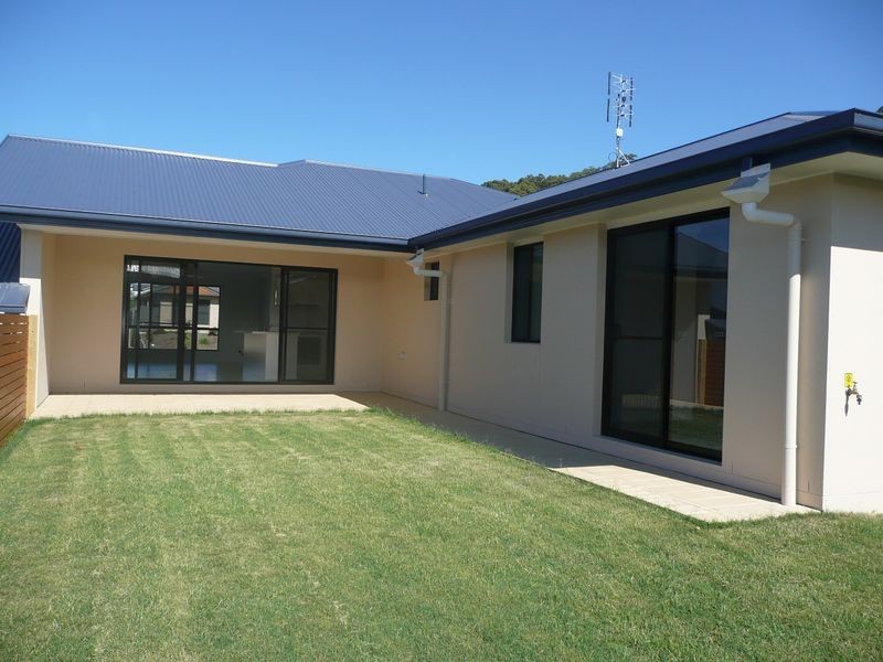 1/10 Ginger Bell Ave, Bli Bli QLD 4560
