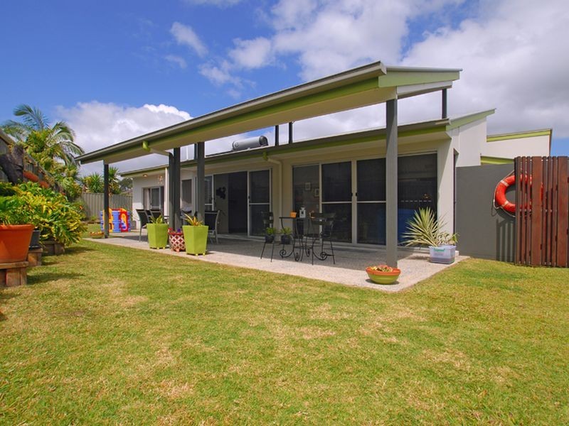 8 Calais Ct, Kuluin QLD 4558