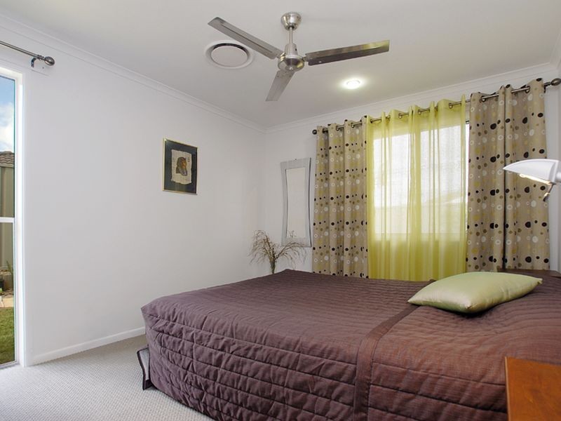 8 Calais Ct, Kuluin QLD 4558