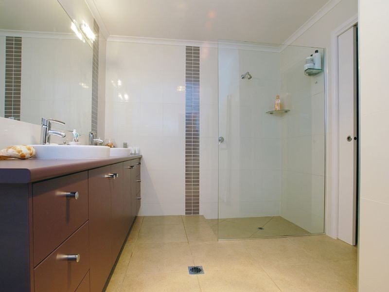 8 Calais Ct, Kuluin QLD 4558