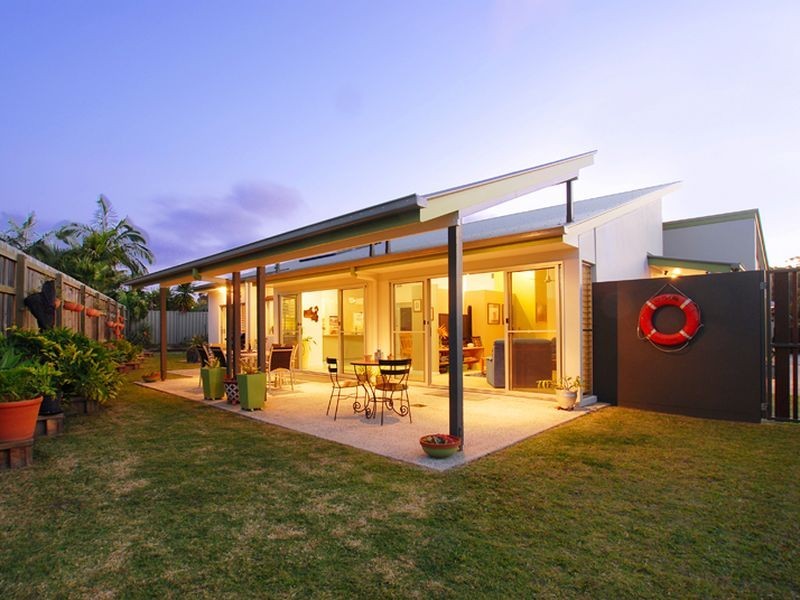 8 Calais Ct, Kuluin QLD 4558