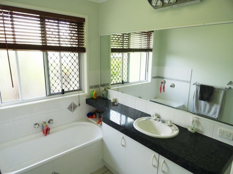 21 Bluebush Ave, Buderim QLD 4556