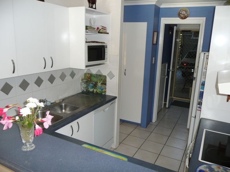 6/12 Broadmeadows Rd, Maroochydore QLD 4558