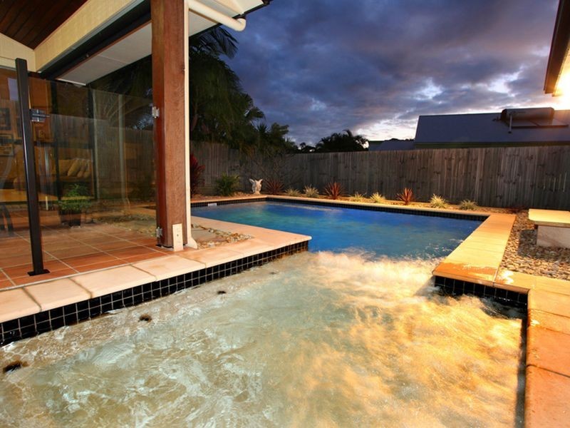 10 Calais Ct, Kuluin QLD 4558