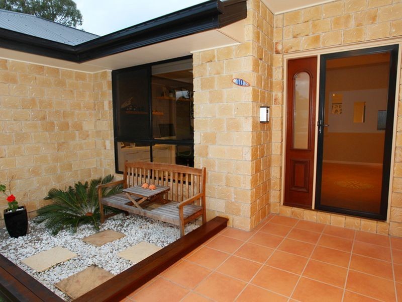 10 Calais Ct, Kuluin QLD 4558