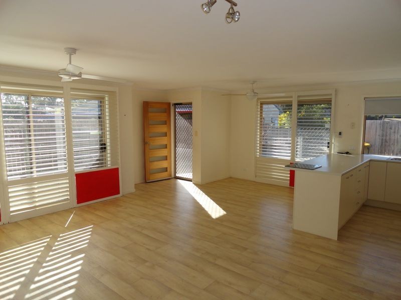 2/4 Becky St, Kuluin QLD 4558