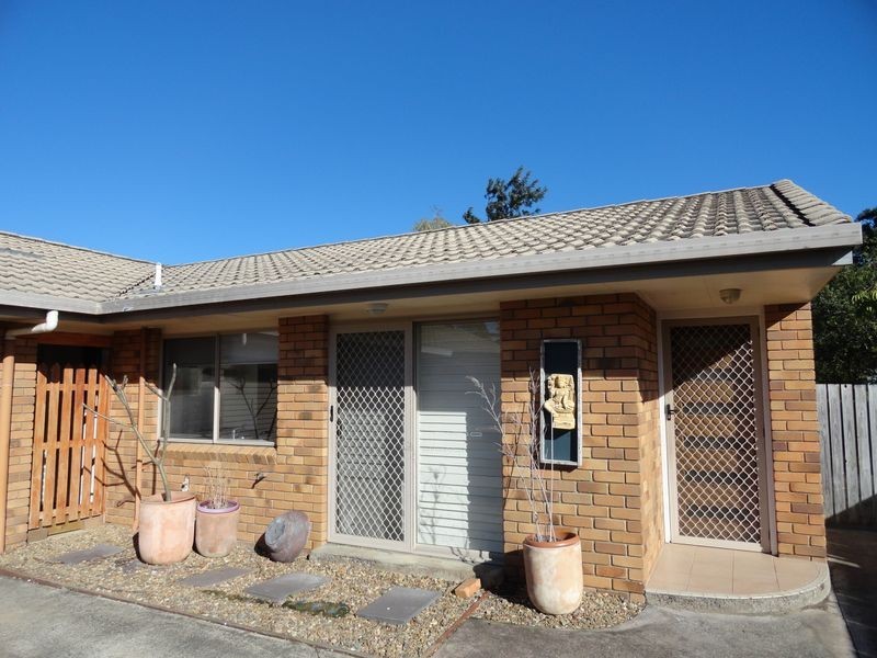 2/4 Becky St, Kuluin QLD 4558