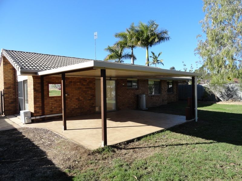 2/4 Becky St, Kuluin QLD 4558