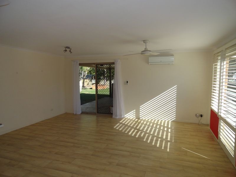 2/4 Becky St, Kuluin QLD 4558