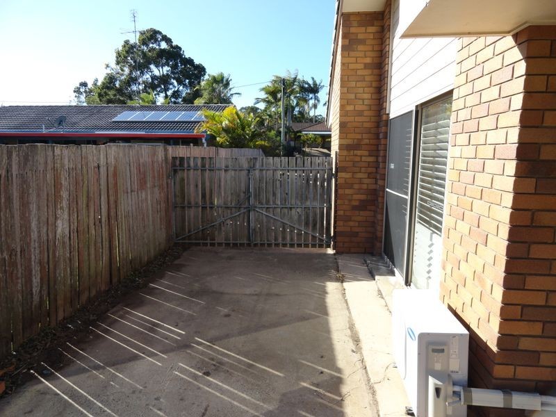 2/4 Becky St, Kuluin QLD 4558