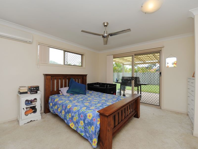 6 Sweetbrush Pl, Mountain Creek QLD 4557