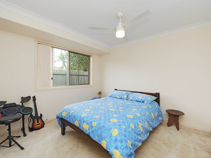 6 Sweetbrush Pl, Mountain Creek QLD 4557