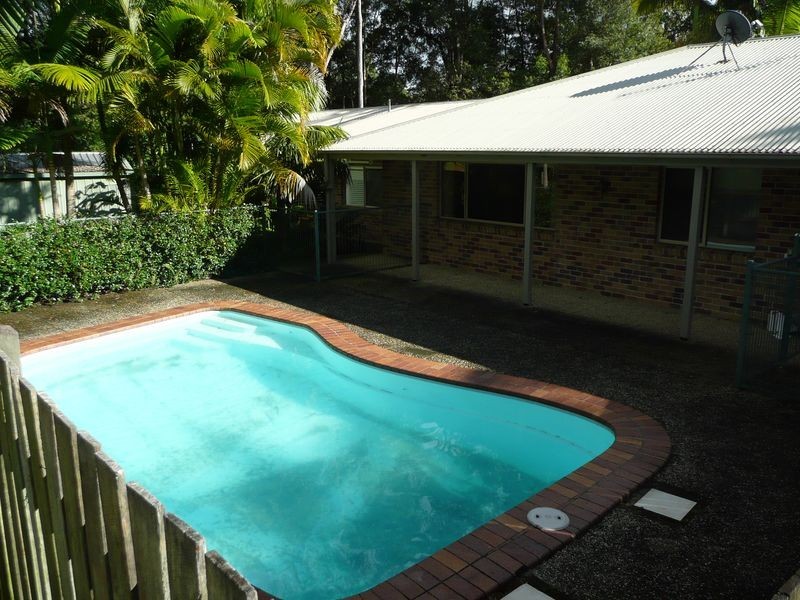 68 McKees Rd, Palmwoods QLD 4555
