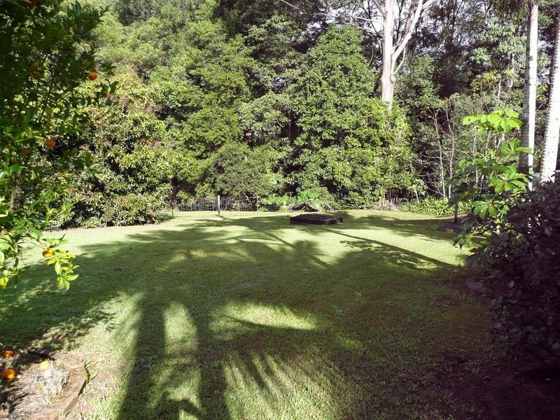 68 McKees Rd, Palmwoods QLD 4555