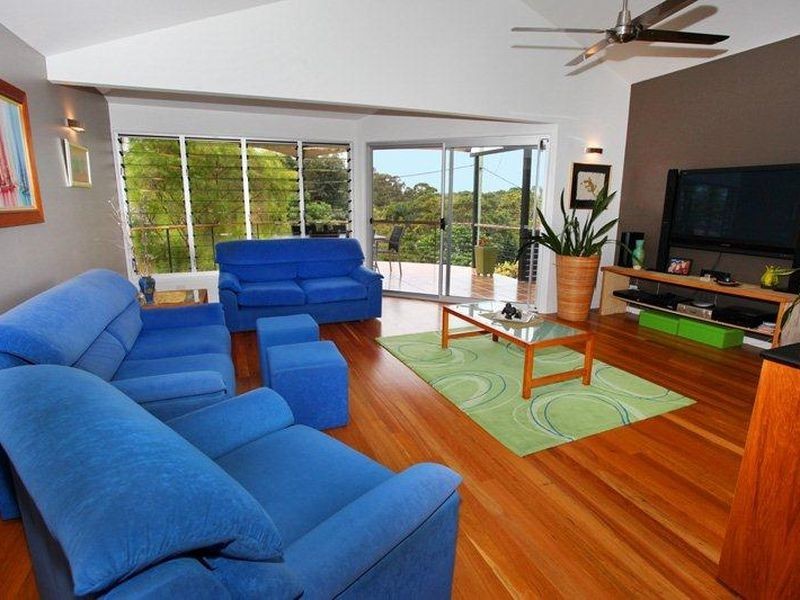 5 Yakola Pde, Alexandra Headland QLD 4572