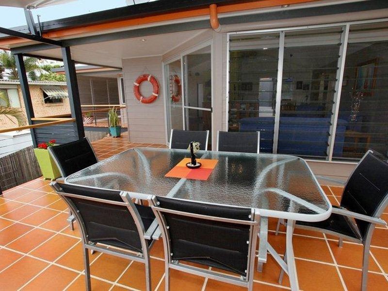 5 Yakola Pde, Alexandra Headland QLD 4572