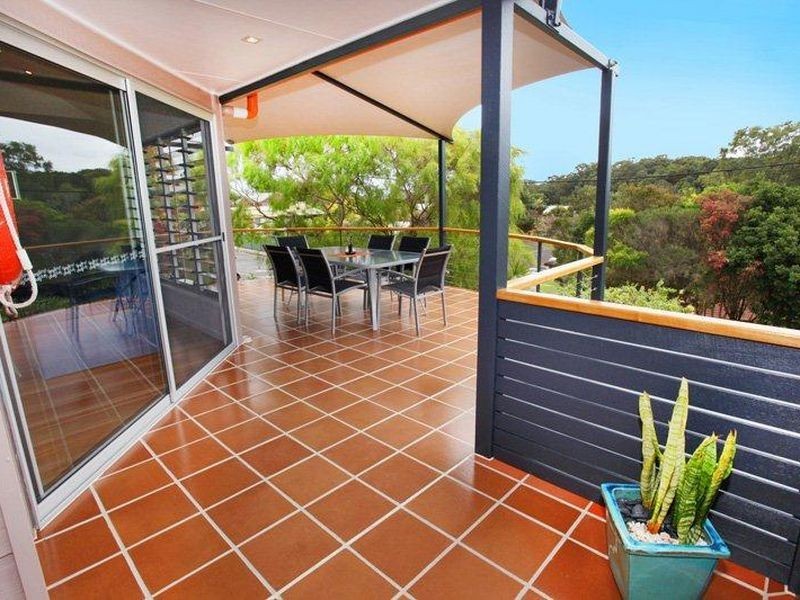 5 Yakola Pde, Alexandra Headland QLD 4572