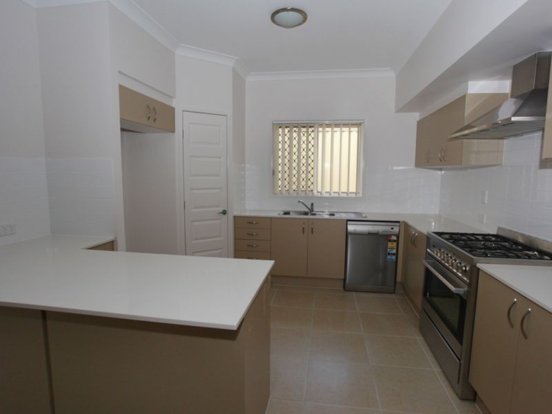 18 Crows Ash Pl, Kuluin QLD 4558