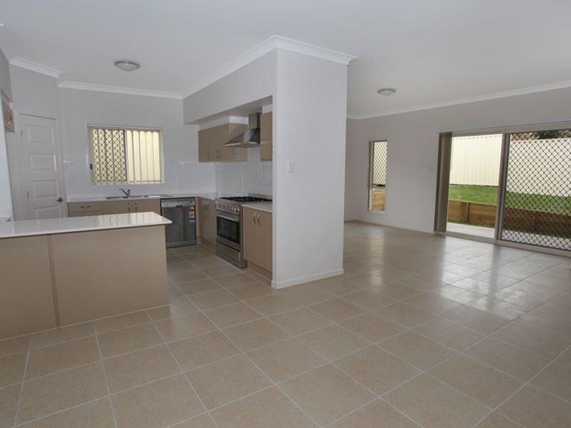 18 Crows Ash Pl, Kuluin QLD 4558