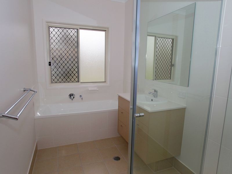 18 Crows Ash Pl, Kuluin QLD 4558