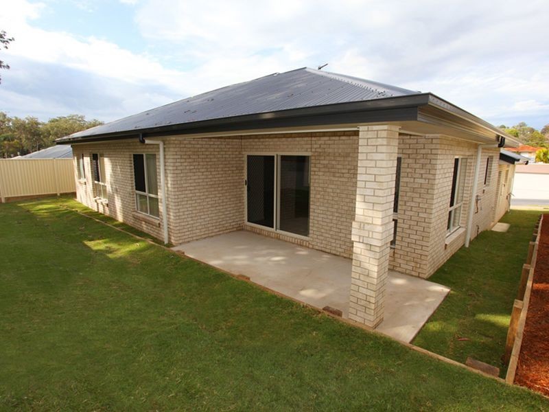 18 Crows Ash Pl, Kuluin QLD 4558