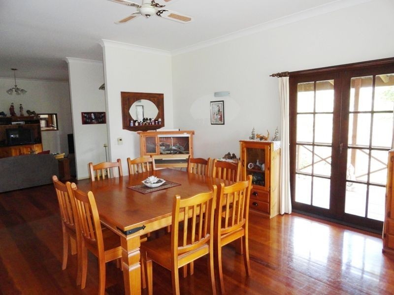 18 Mary Cairncross Ave, Maleny QLD 4552