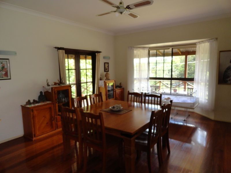18 Mary Cairncross Ave, Maleny QLD 4552