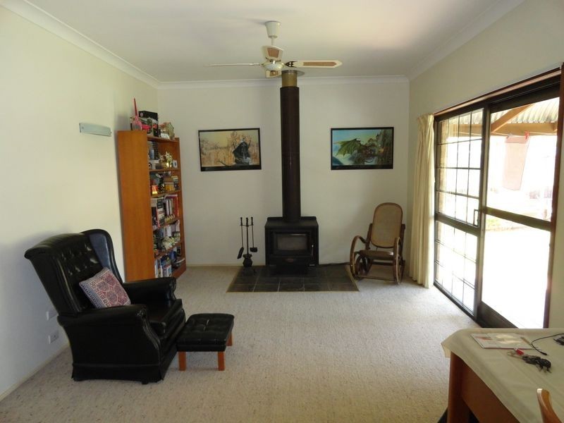 18 Mary Cairncross Ave, Maleny QLD 4552