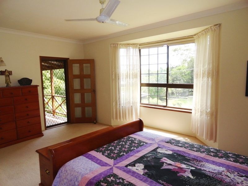 18 Mary Cairncross Ave, Maleny QLD 4552