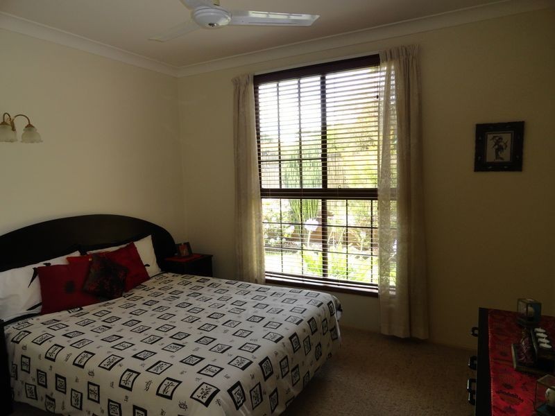 18 Mary Cairncross Ave, Maleny QLD 4552