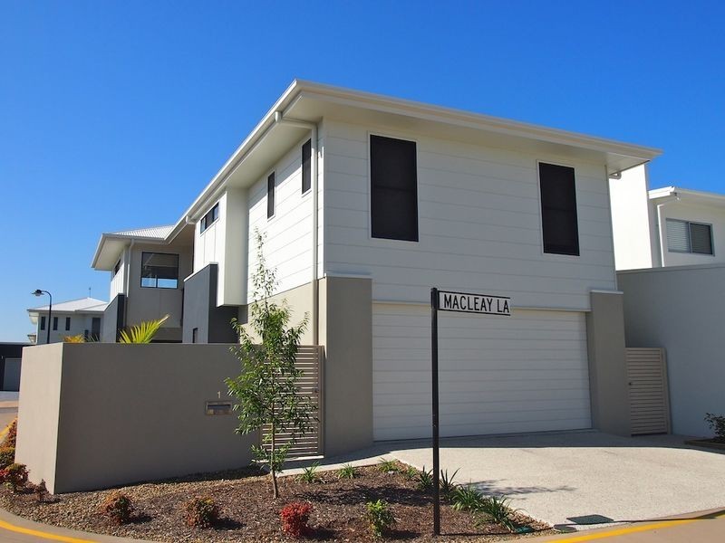 4 Saint Clair St, Maroochydore QLD 4558