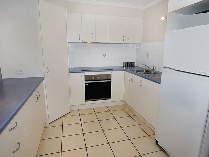 4/10 Broadmeadows Rd, Maroochydore QLD 4558