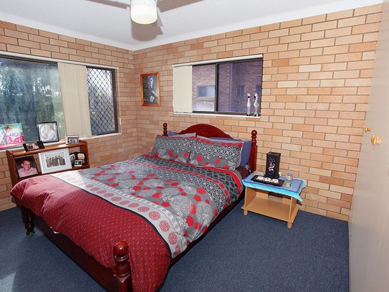 4/10 Broadmeadows Rd, Maroochydore QLD 4558