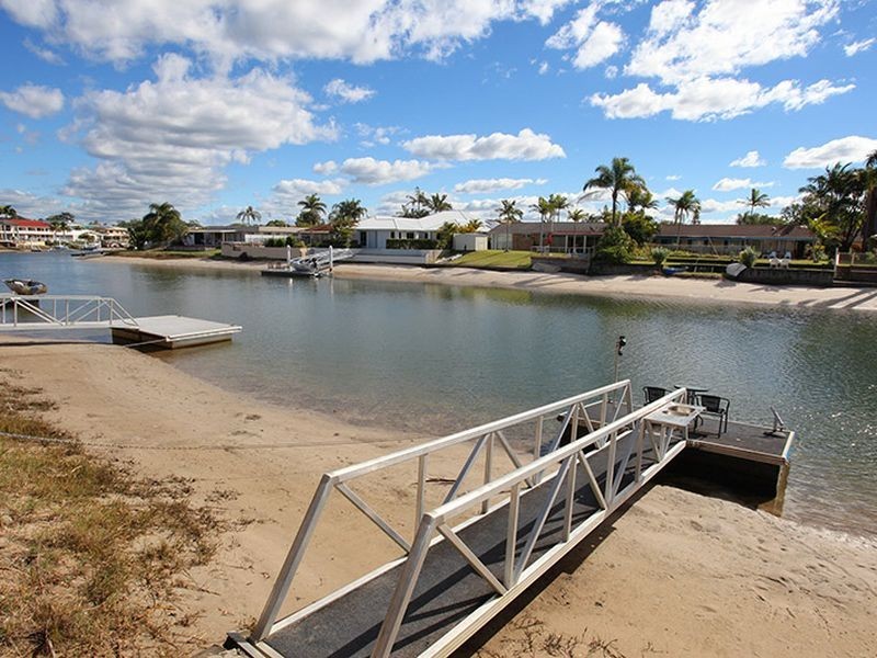 4/10 Broadmeadows Rd, Maroochydore QLD 4558