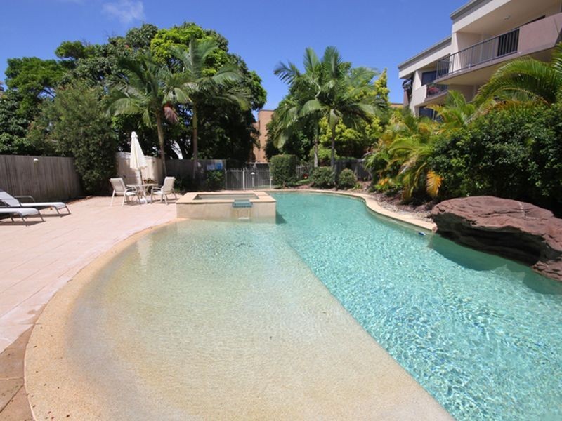 2/87 Duporth Ave, Maroochydore QLD 4558